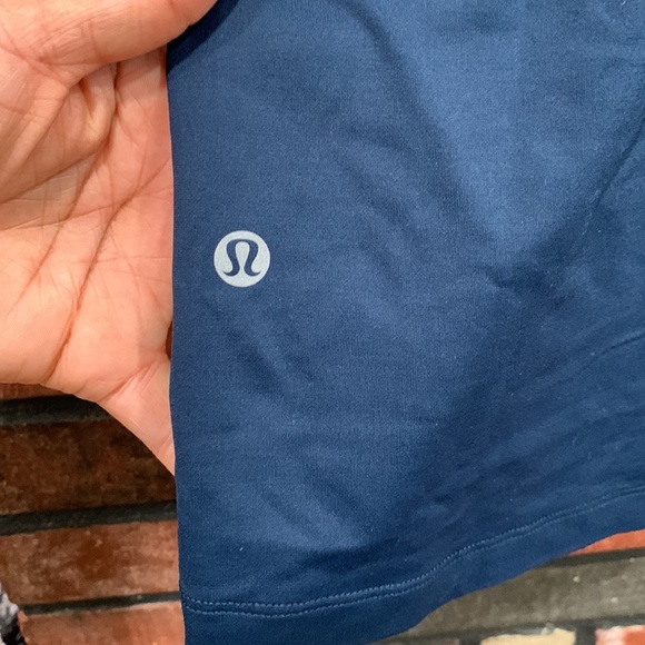 Lululemon men shirts - Picture 8 of 8